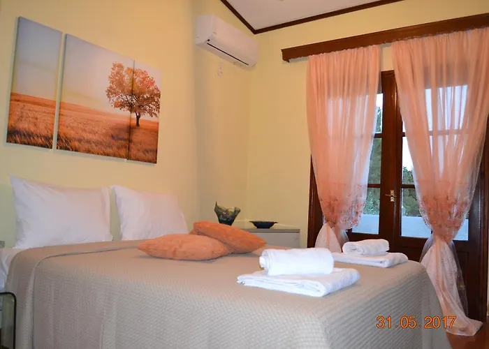 Palio Tsifliki Villa *